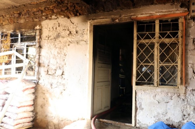 Gümüşhane’de Afgan mültecilerin kaldığı evde yangın