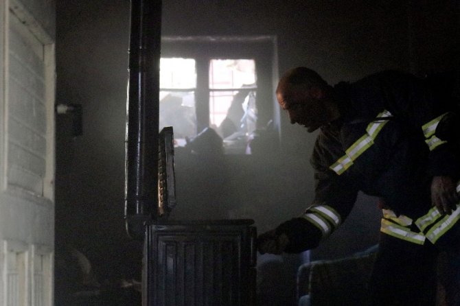 Gümüşhane’de Afgan mültecilerin kaldığı evde yangın