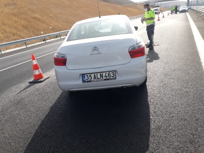 İzmir’de feci kaza: 3 yaralı