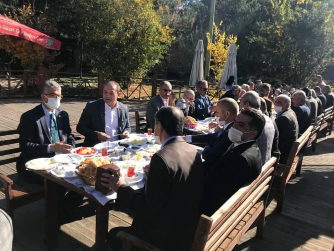 MHP İl ve ilçe yönetimleri kahvaltıda bir araya geldi