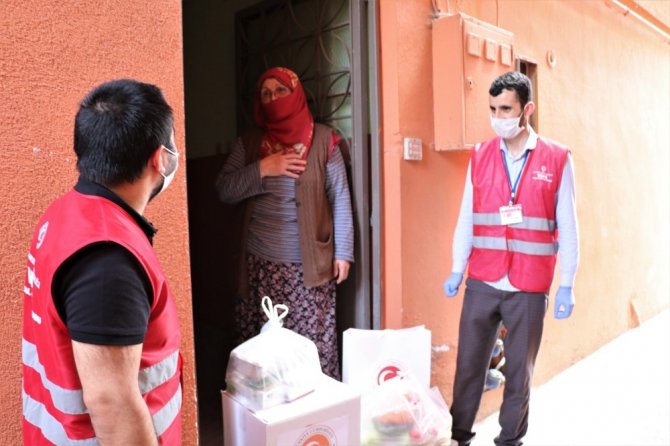 Sultanbeyli’de ihtiyaç sahiplerine pandemi sürecinde 59 milyon liralık yardım