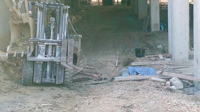 Forkliftin altında kalan işçinin feci ölümü