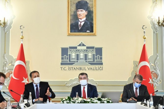 Kartal Belediye Başkanı Gökhan Yüksel, ‘Salgına Karşı Mücadele Ortakları Toplantısı’na katıldı
