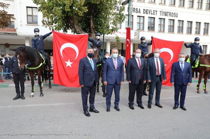 Cumhuriyet coşkusu Bursa’yı sardı