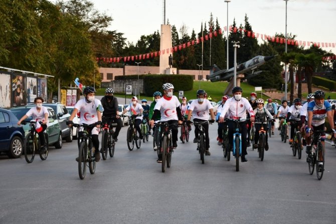 Balıkesir’de "Cumhuriyet Bisiklet Turu" düzenlendi