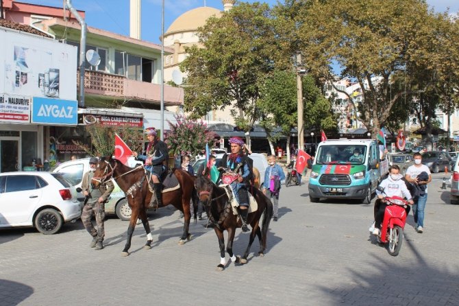 Çan’da Cumhuriyet Bayramı atlı süvarilerle kutlandı