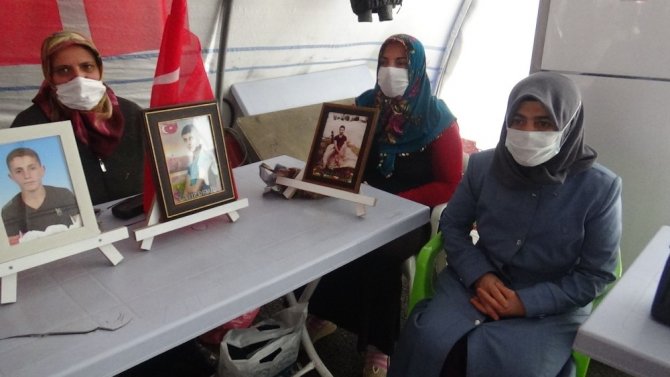 Çocukları için HDP önünde direnen ailelerin hikayesi yürekleri dağlıyor