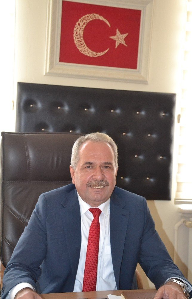 Şair Daire Başkanı Ahmet Meydan’dan ’Azerbaycan’ şiiri