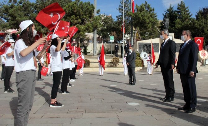 Yozgat’ta Cumhuriyet bayramı kutlandı