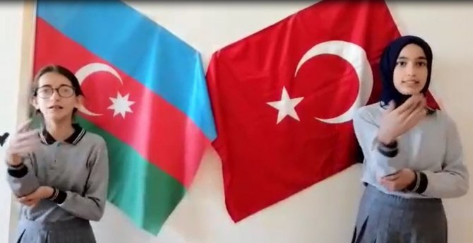 Vanlı öğrencilerden Türkiye ve Azerbaycan’daki işitme engelliler için klip