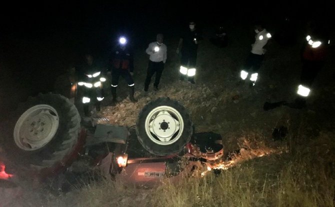 Traktörün altında kalan yaşlı çift hayatını kaybetti