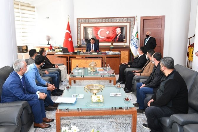 Esnaflarından Başkan Gürkan’a teşekkür ziyareti