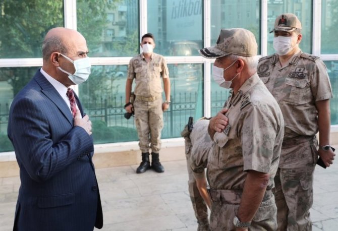 Jandarma Genel Komutanı Orgeneral Çetin, Vali Demirtaş ile bir araya geldi