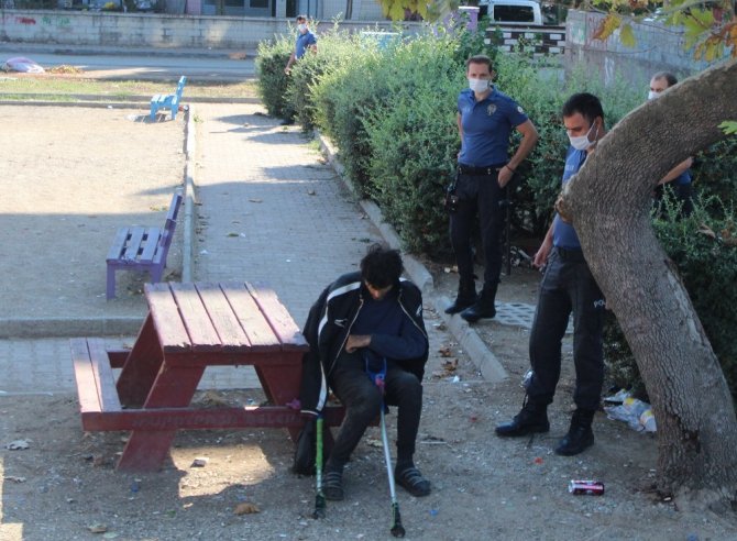 Zeytinköy’de parklarda uyuşturucu denetimi