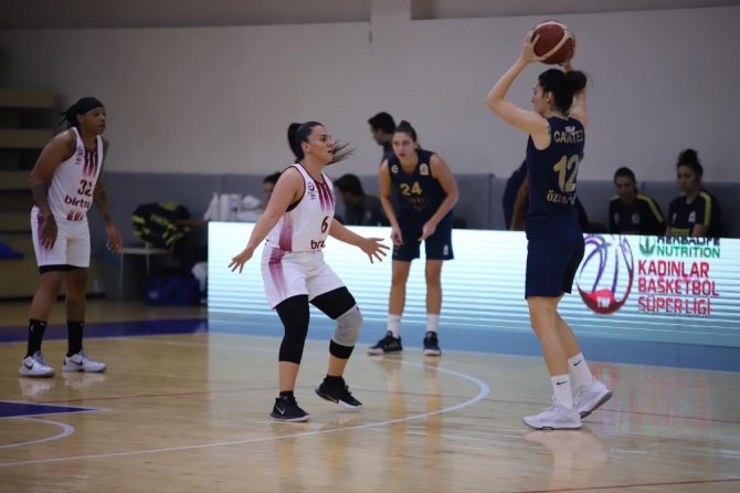 Kadınlar Basketbol Süper Ligi: Elazığ İl Özel İdare: 60 - Fenerbahçe: 82