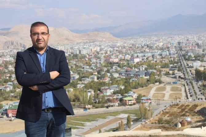 Vanlı şair ve yazarlardan İzmir için anlamlı şiir