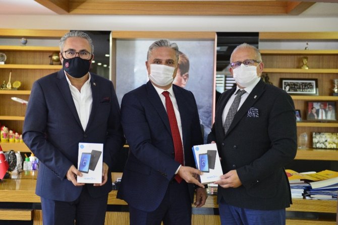 Imece Tablet Kampanyasina Destek Suruyor