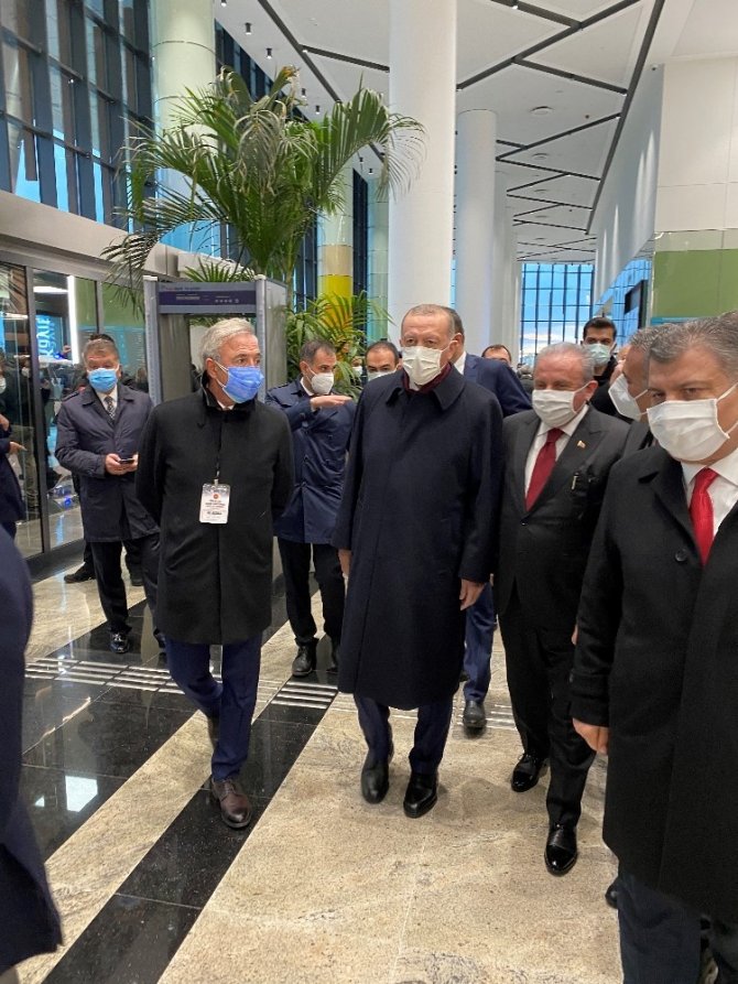 Akfen Holding Yönetim Kurulu Başkanı Hamdi Akın: “3 şehir hastanesine 1,1 milyar dolar yatırım yaptık’’