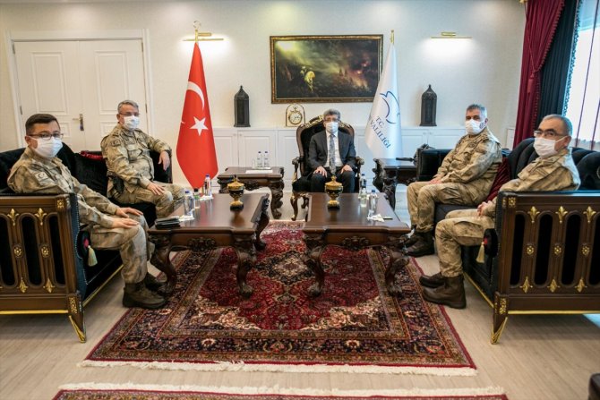 Jandarma Genel Komutan Yardımcısı Korgeneral Çardakçı'dan Van Valisi Bilmez'e ziyaret