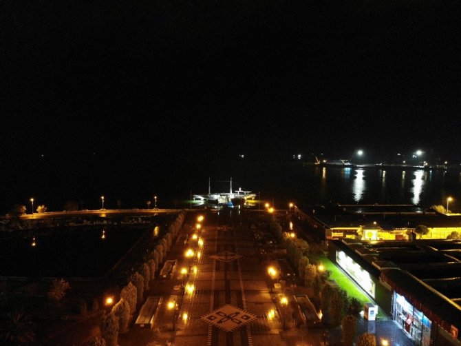 Samsun sokakları sessizliğe büründü