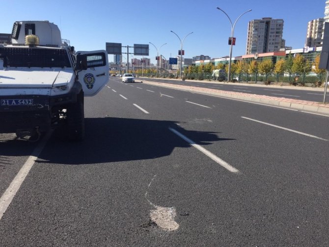 Direksiyon hakimiyetini kaybetti, metrelerce takla attı