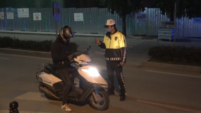 Polis ekiplerinden ’Sokağa çıkma yasağı’ denetimi