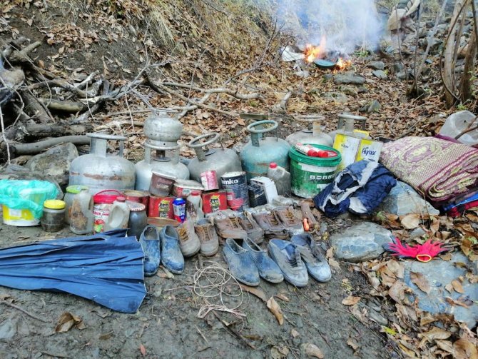 Bitlis'te sığınakta bulunan malzemeler imha edildi