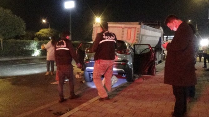 İzmir’deki trafik kazasında polis memuru hayatını kaybetti