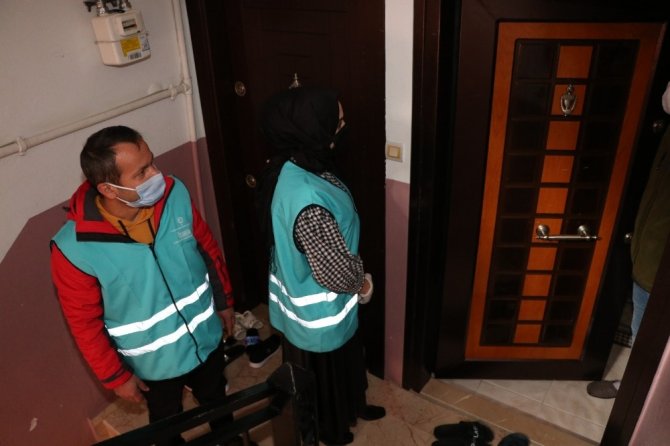 Sultanbeyli Kaymakamlığı salgın sürecinde 286 kişilik ‘Denetim ve Filyasyon Ekibi’ ile hizmet veriyor