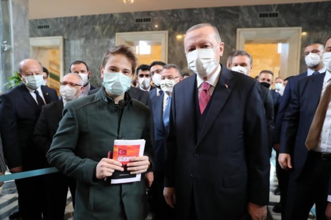 Milletvekili Özel’in, oğlunun kaleme aldığı kitabın önsözünü Cumhurbaşkanı Erdoğan yazacak
