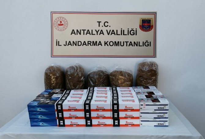 Antalya’da jandarmadan açıkta tütün ve makaron satanlara ceza