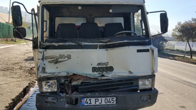 Samsun’da 3 kamyonun karıştığı zincirleme kaza: 2 yaralı