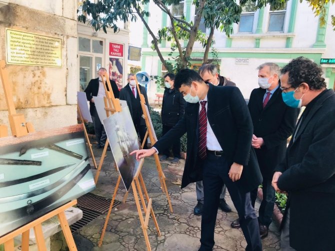 Sinop’ta Deniz Şehitleri için resim sergisi açıldı