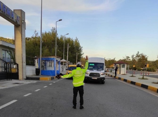 Marmaris’te toplu taşıma araçlarında Korona virüs denetimi yapıldı