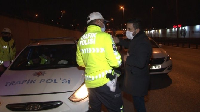 İstanbul’da gece sokağa çıkma kısıtlamasını ihlal edenlere ceza yağdı