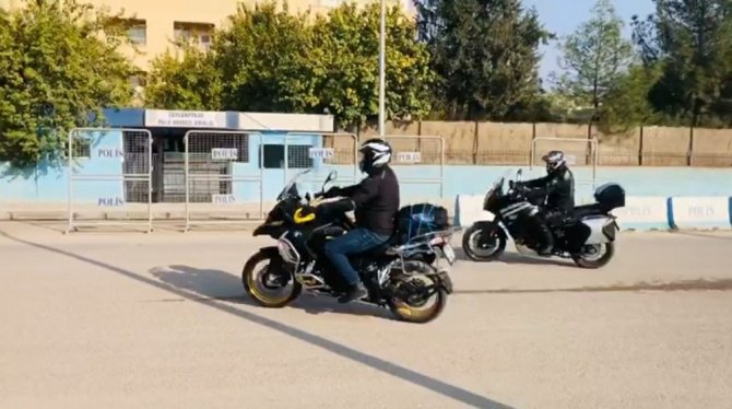 Motosiklet tutkunları Suriye sınırını gezdi