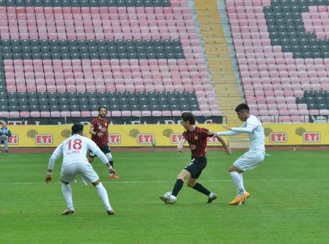 TFF 1. Lig: Eskişehirspor: 0 - Altınordu: 2