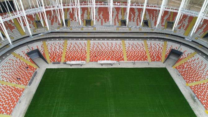 Yeni Adana Stadyumu’nda koltuk montajı tamamlandı