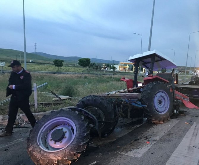 Jandarma traktör kazalarına dikkat çekti