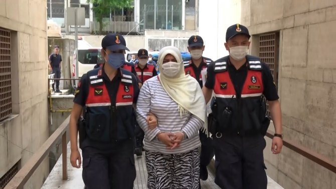Bursa’da kardeşinin birlikte yaşadığı kadını öldüren sanığa 25 yıl hapis cezası