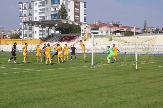 3. Lig: Osmaniyespor FK: 1 - Çatalcaspor: 2