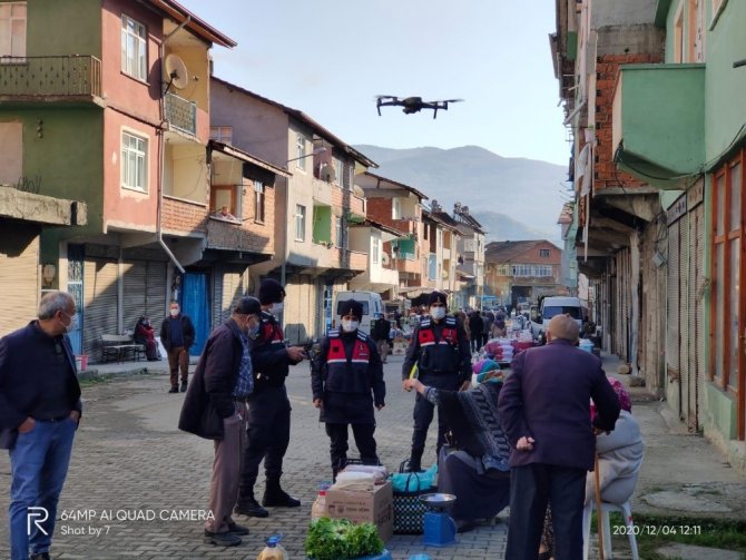 Jandarma ekiplerinden drone ile maske denetimi