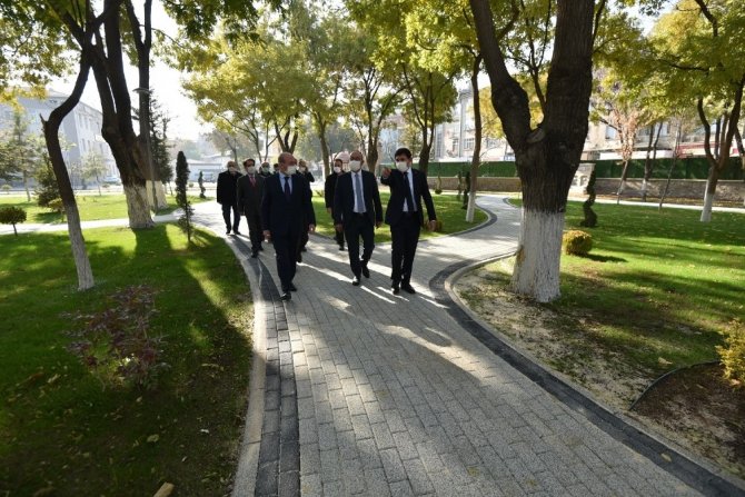 Başkanlar Konya Anadolu İmam Hatip Lisesi anılarını tazeledi