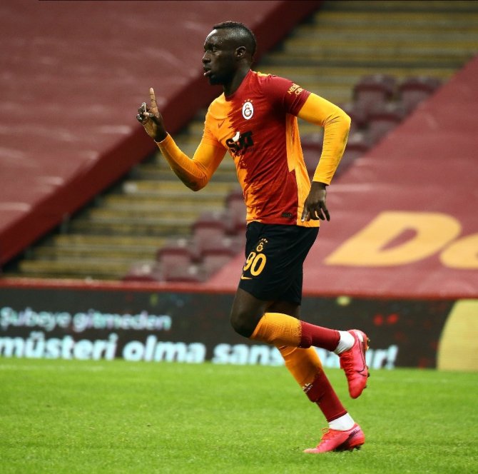 Mbaye Diagne gollerine devam ediyor