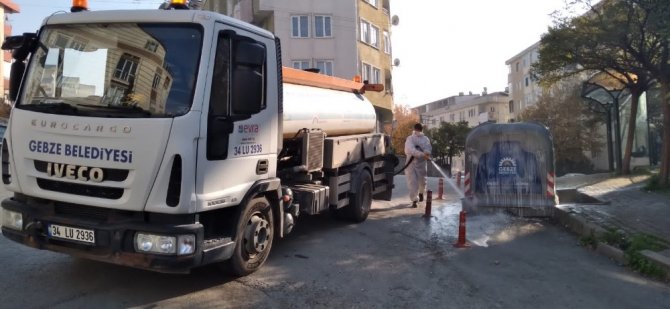Gebze’de sokakları kısıtlamada baştan sona temizleniyor