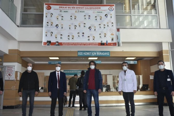 Mardin’de minik öğrenciler sağlık çalışanlarının çocuklarına dikkat çekti