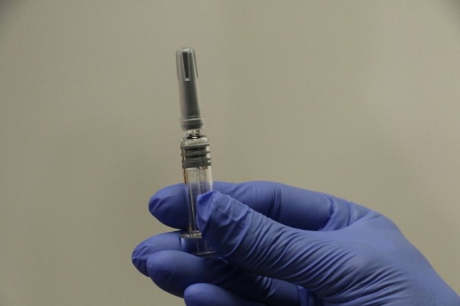 Bilim Kurulu Üyesi Kayıpmaz: “Aşılar ülkemize gelir gelmez bu aşıları olacağım”