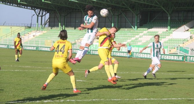 TFF 1. Lig: Giresunspor: 0 - Eskişehirspor: 0 (İlk yarı)
