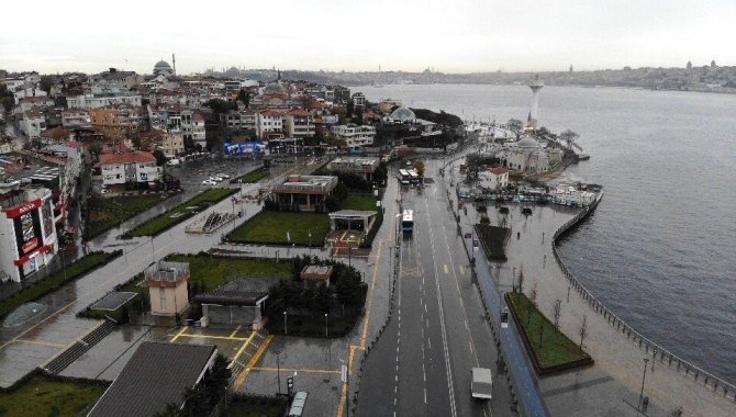 Sokaga Cikma Kisitlamasinda Bos Kalan Kadikoy Ve Uskudar Meydani Havadan Goruntulendi