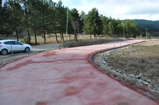 Gölcük Mesire Alanı’na 3 bin metrelik yürüyüş yolu